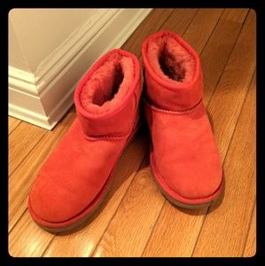 Like new UGG boots for women or teenage